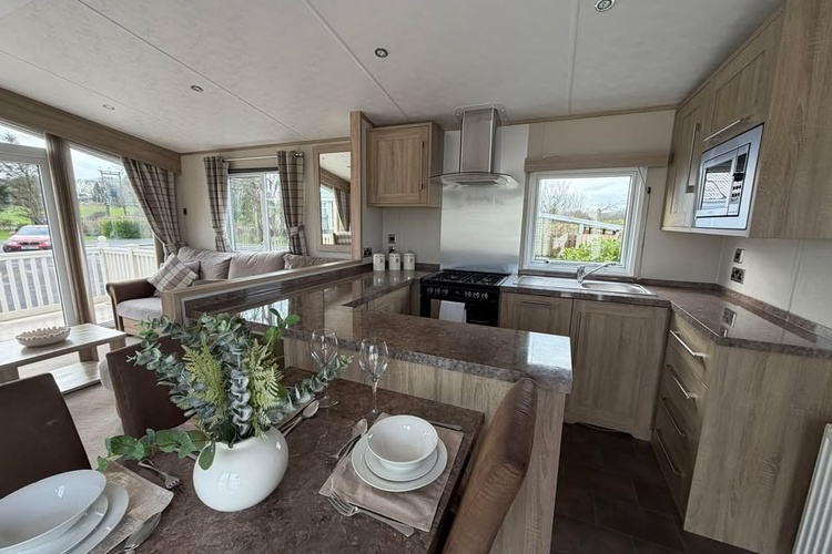 Carnaby Helmsley Lodge